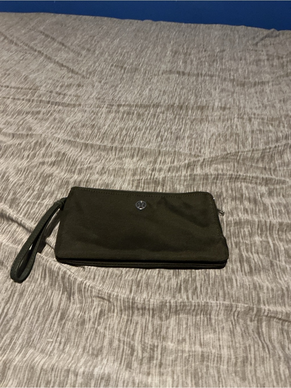 lululemon athletica Olive Green Men's Wristlet Organizer